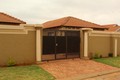 Cottage For Rent in Doornkop, Soweto